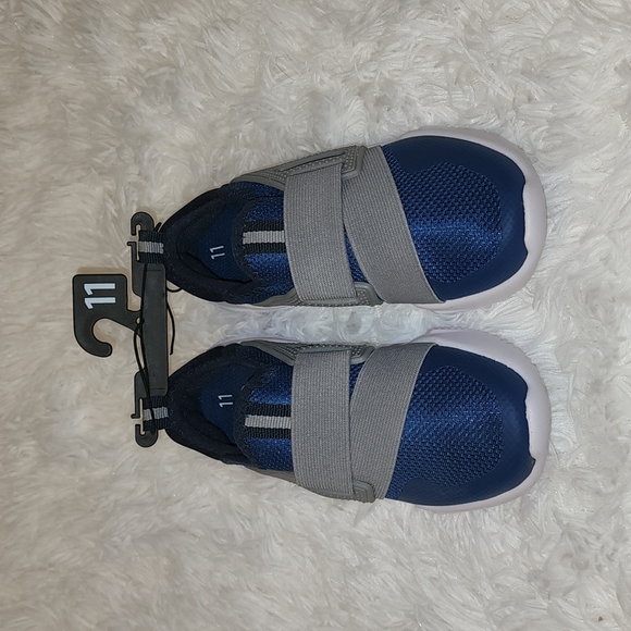 Athletic Sneakers NWOT - Picture 2 of 4